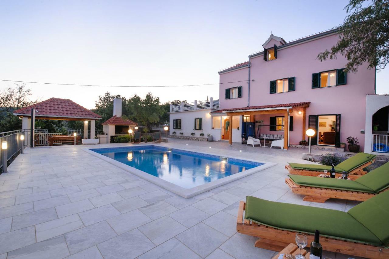 Holiday Home Koprivno Экстерьер фото
