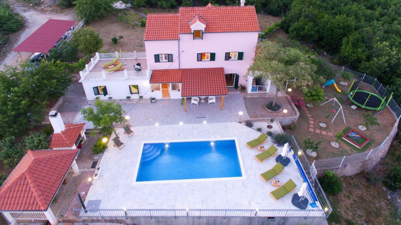 Holiday Home Koprivno Экстерьер фото